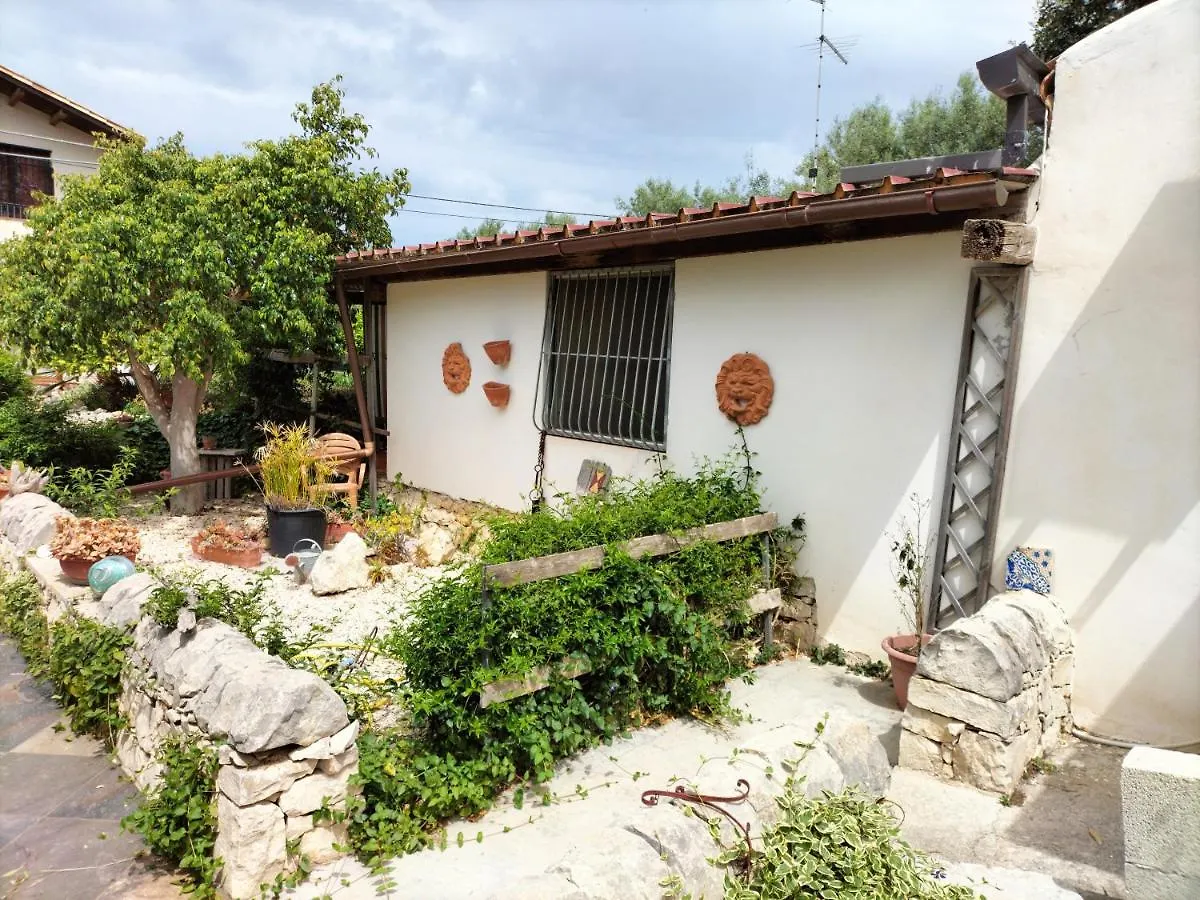 La Villa Del Conte Scicli Guest house